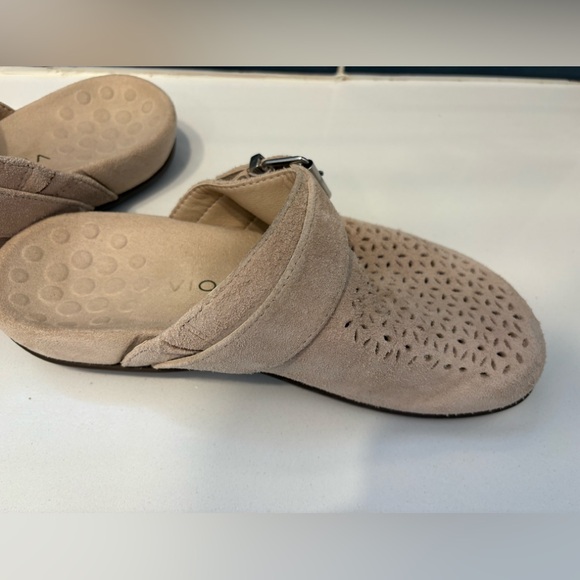 Vionic New Women's Cream Suede Mules - Picture 6 of 9
